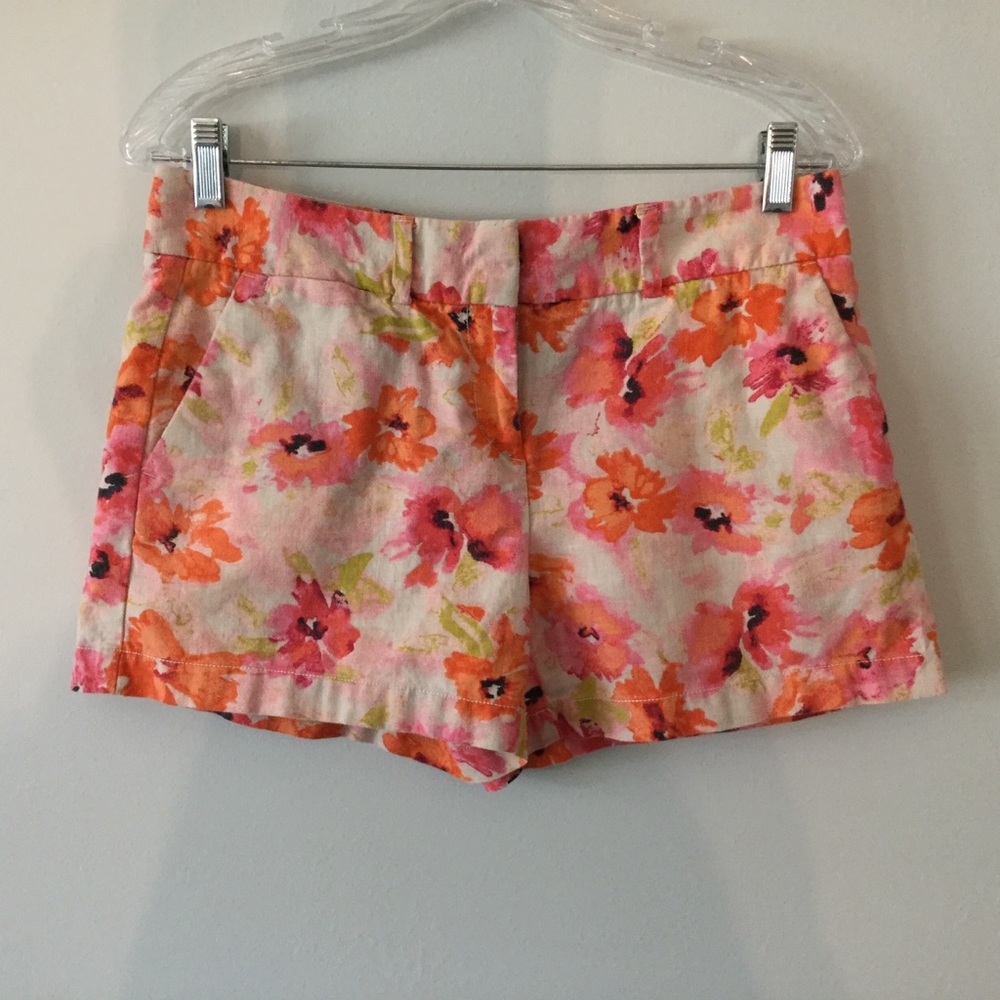 Ann Taylor loft pink floral print shorts size 2